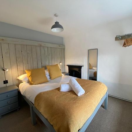Farmhouse & Cottage At Geufron Farm - Dog Friendly Bryn-crug Exterior photo