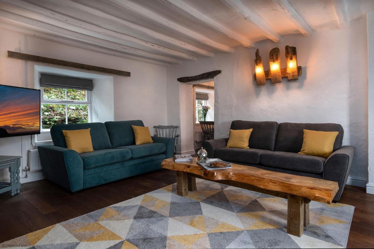 Farmhouse & Cottage At Geufron Farm - Dog Friendly Bryn-crug Exterior photo