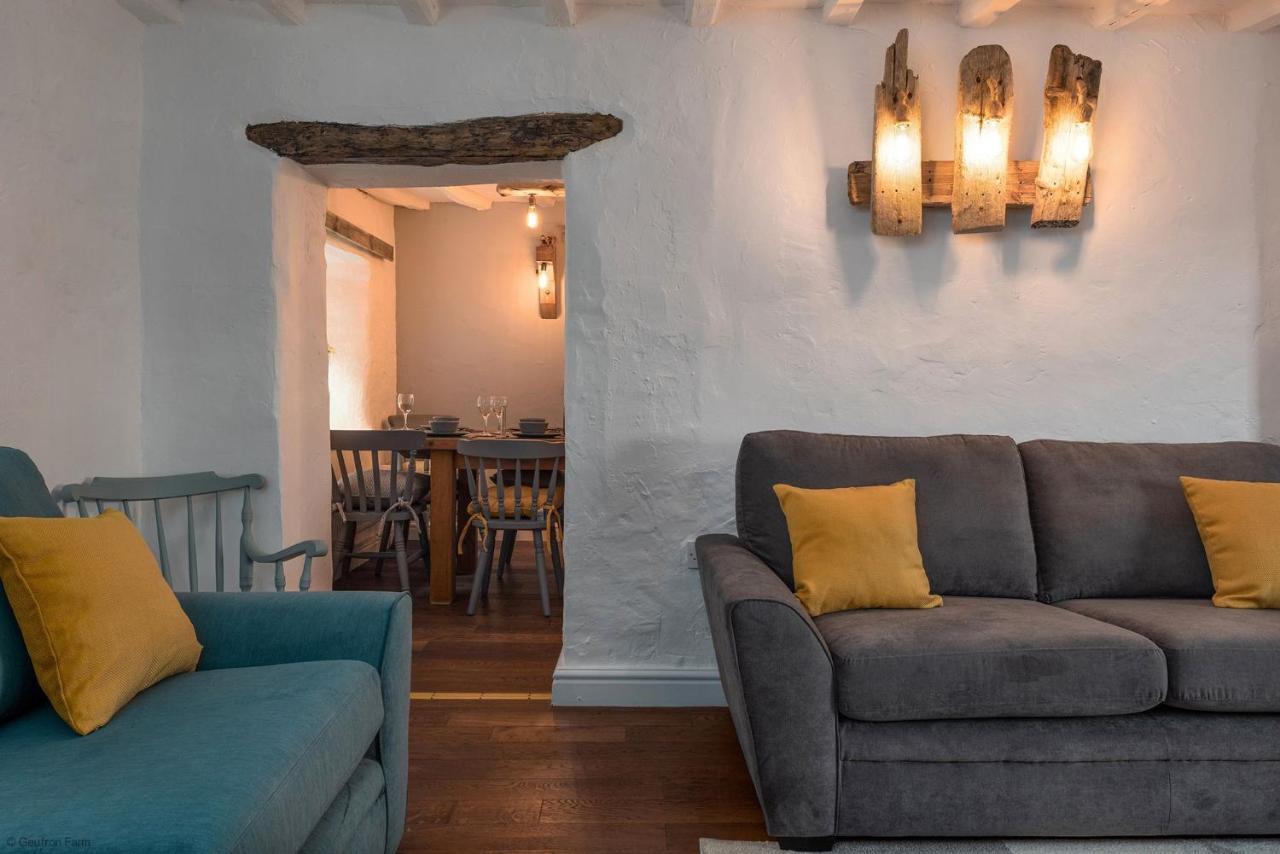 Farmhouse & Cottage At Geufron Farm - Dog Friendly Bryn-crug Exterior photo
