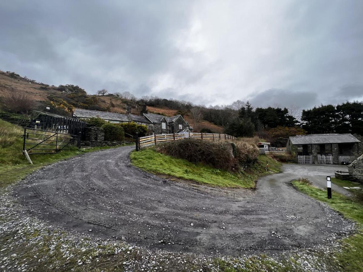 Farmhouse & Cottage At Geufron Farm - Dog Friendly Bryn-crug Exterior photo